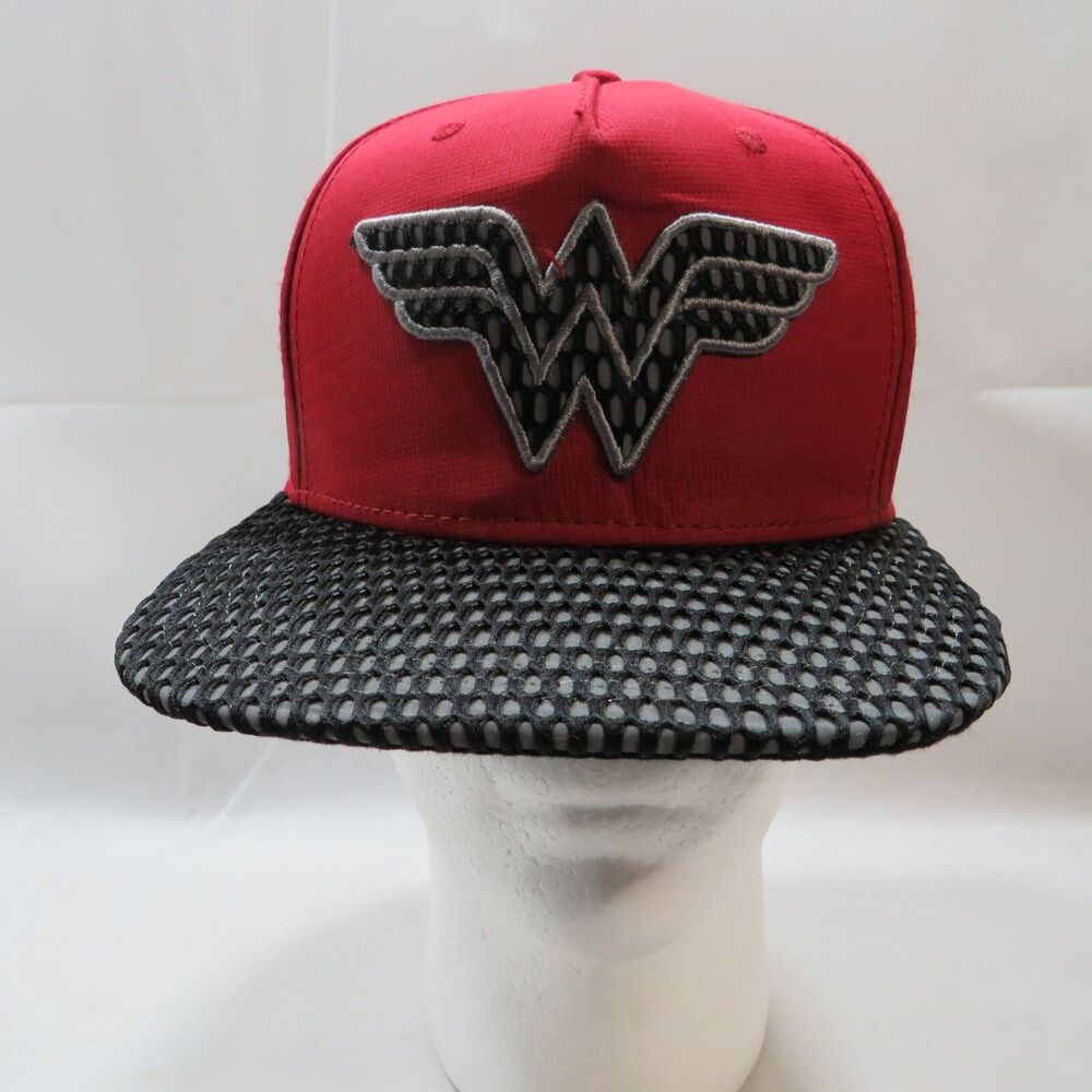 DC Comics Wonder Woman Perforated Red Snapback Baseball Flat Bill Hat Cap